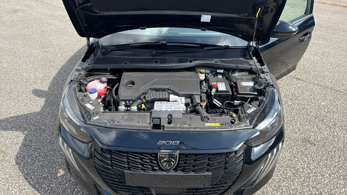 Peugeot 208 1.2 PureTech 100 GT 5dr Petrol Hatchback - Image 8